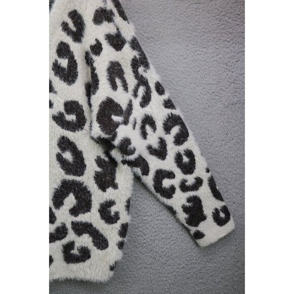 POL Soft 3/4 Sleeve Thick Eyelash Knit Sweater-Size Medium-Fluffy-Oversized - Picture 3 of 8